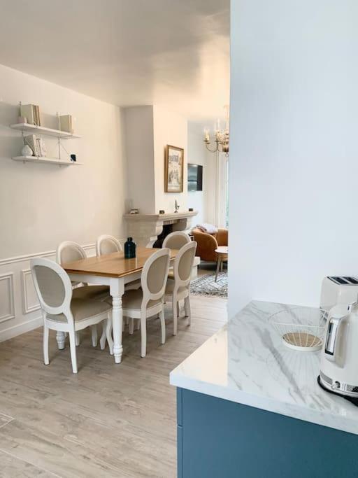 Maison De Charme Avec Vue Sur Chateau ピエールフォン エクステリア 写真